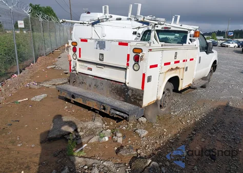 2011 Ford F-350 Xl из США, поврежденный, VIN 1FDBF3B60BEB59080